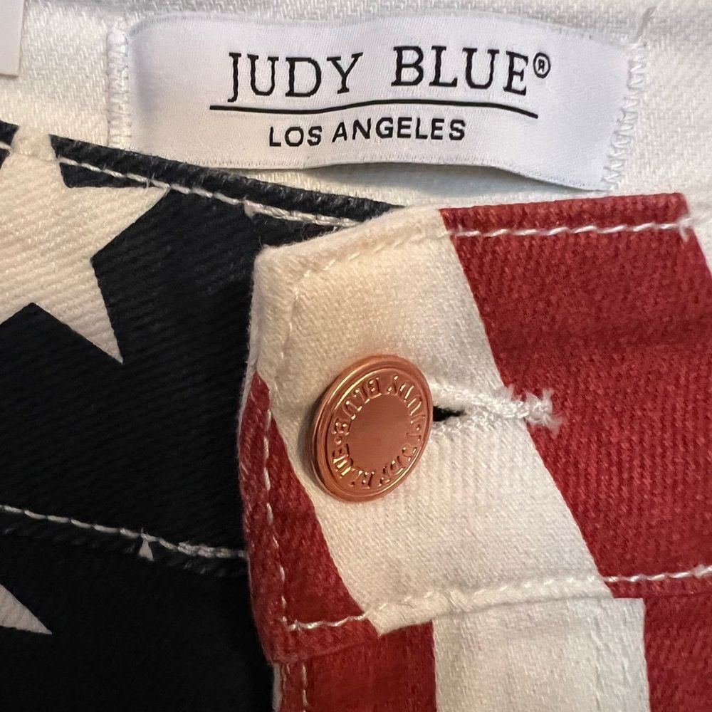 Judy Blue Red, White, and Black Star Stripe Pants - Picture 2 of 3